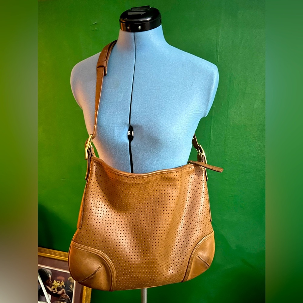 Vintage Coach Bag 9218 - Perforated Leather